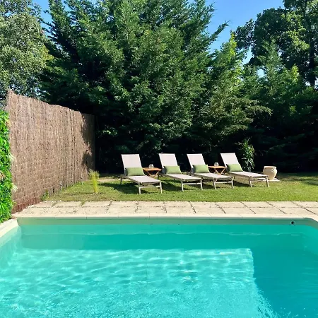 Holiday home Mas Du Cigalon *